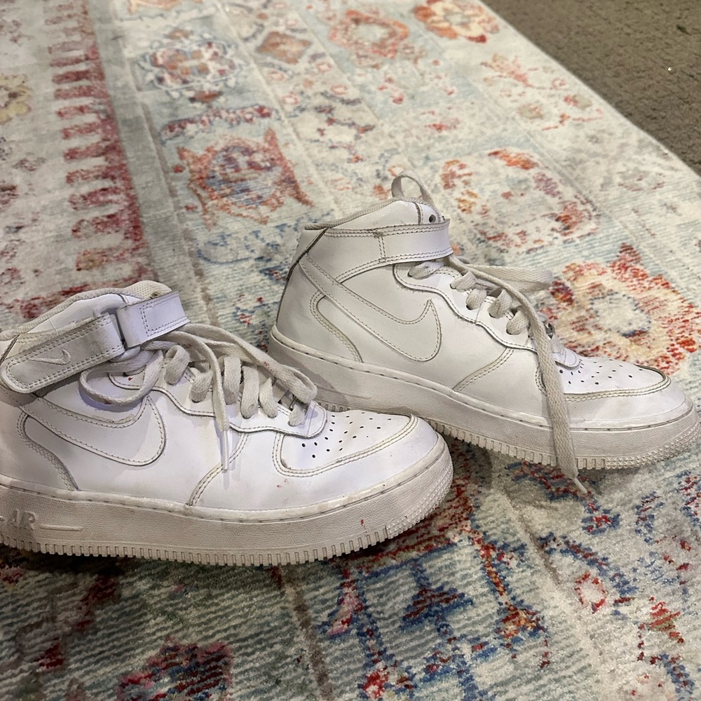 high top nike air force 1’s
